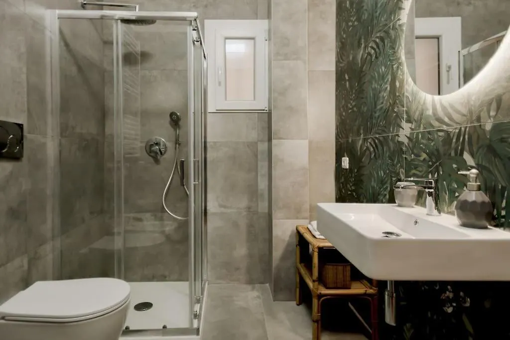 San Lorenzo Cozy Apartment In Rome