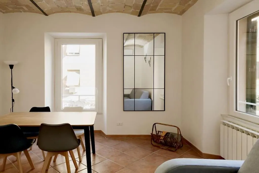 San Lorenzo Cozy Apartment In Rome Italy