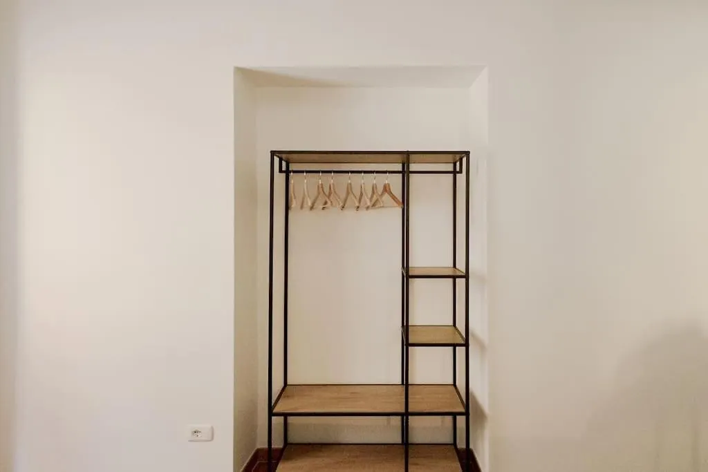 San Lorenzo Cozy Apartment In Rome 0*,