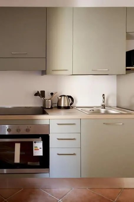 San Lorenzo Cozy Apartment In Rome