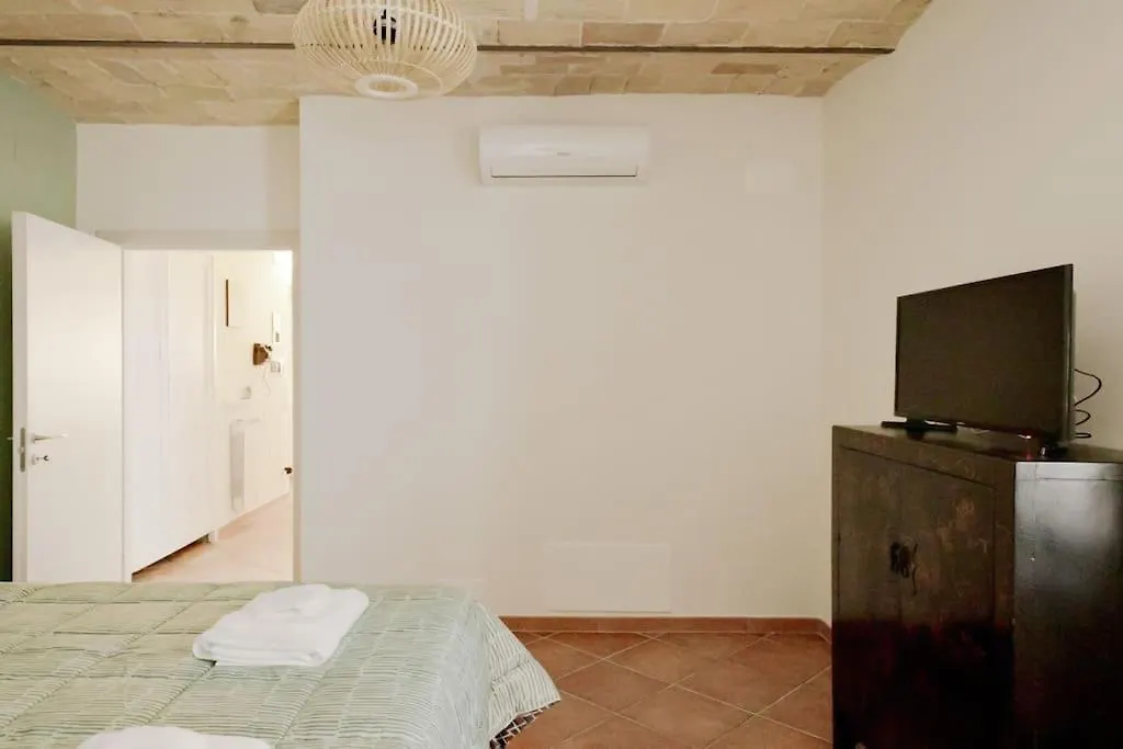San Lorenzo Cozy Apartment In Rome