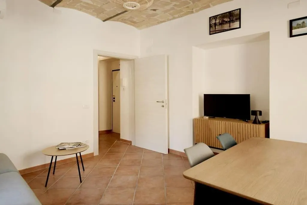 San Lorenzo Cozy Apartment In Rome